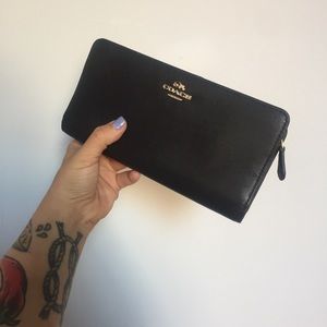 Black Coach Skinny Wallet